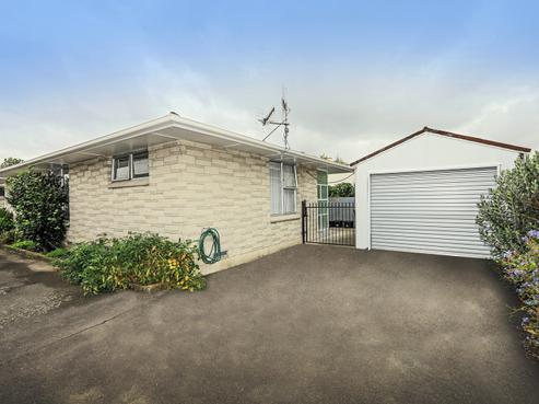 2/308 Market Street South, Hastings