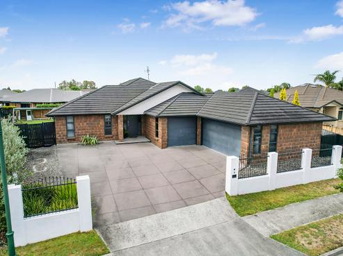 5 Cole Thomas Place, Huntington