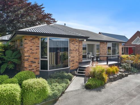 247 Highgate, Roslyn