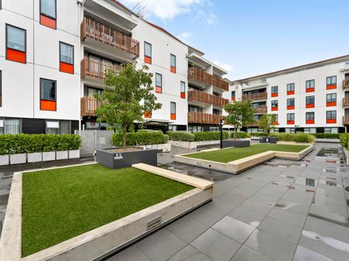 402/24 Library Lane, Albany