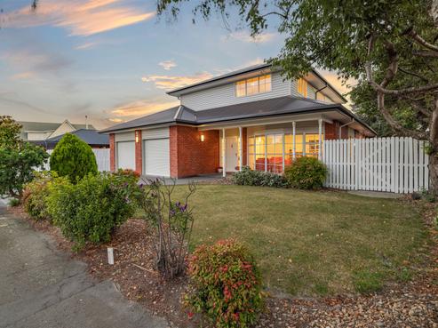 6 Pasadena Place, Harewood