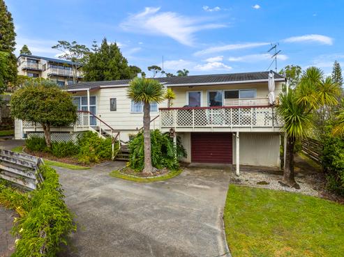 10 Royalty Rise, Red Beach