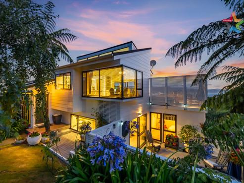 18 Jacaranda Grove, Maungaraki