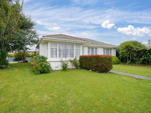 45 Adamson Crescent, Glengarry