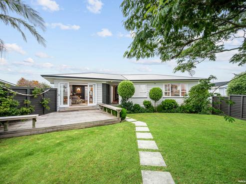 80 Bradbury Road, Botany Downs