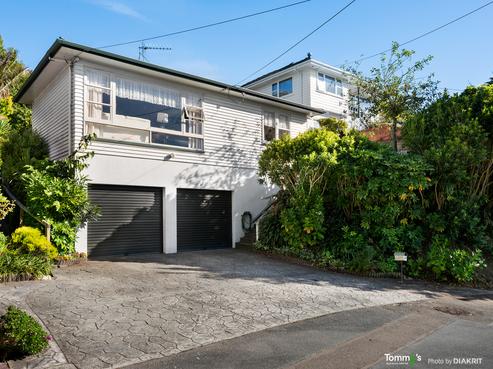 105 Churchill Drive, Crofton Downs