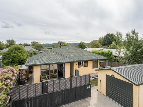 17E Martin Avenue, Wakefield