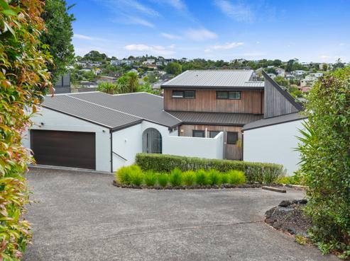 25 Mayfair Crescent, Mairangi Bay
