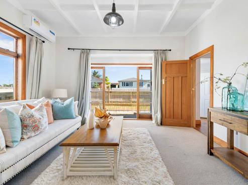 31 Roberts Avenue, Bayswater