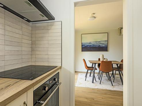 2/707 York Street, Mahora