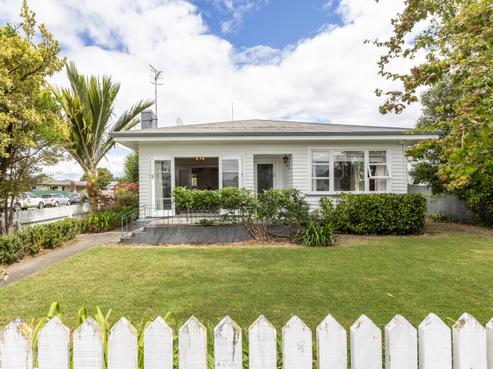 18 Avenue Road, Greenmeadows