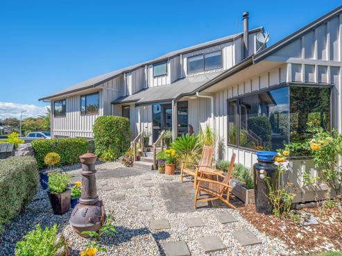14 Garden Grove, Nukuhau