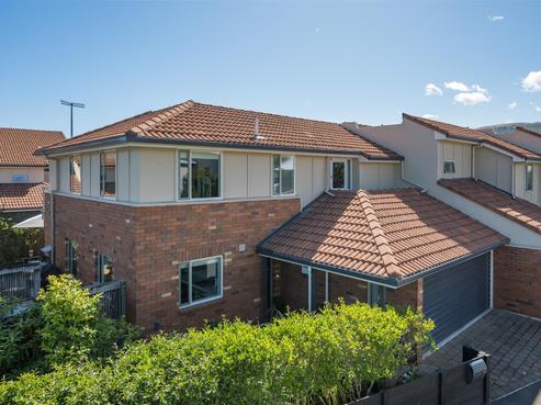 9 Hathaway Terrace, The Wood