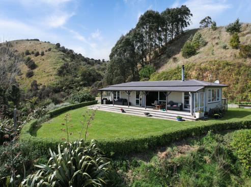139 South Manakau Road, Manakau