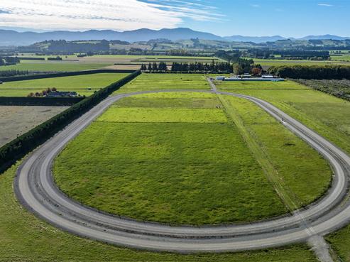 1891 Cust Road, Cust