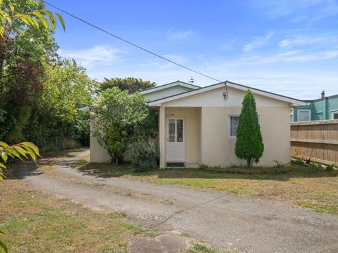 28 Hokio Beach Road, Levin