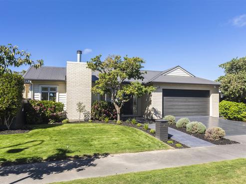 14 Watermill Boulevard, Northwood