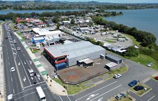 Prime freehold corner site - Just leased