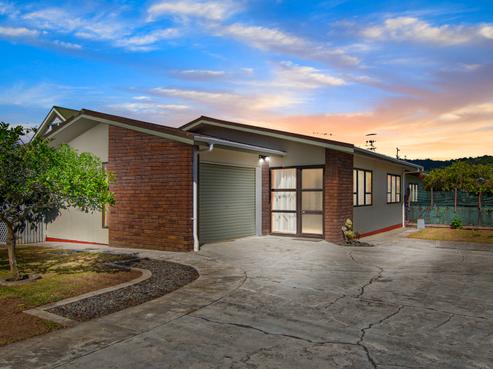 77 Kamo Road, Kensington