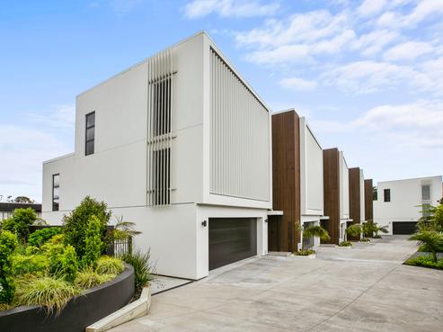 1/11A Baring Terrace, Strandon