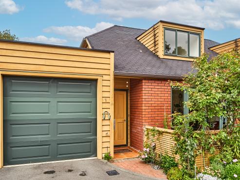 7 Futuna Close, Karori
