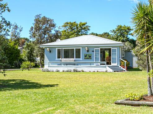 35 Marlin Place, Whiritoa