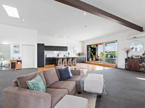 7F Factory Road, Waimauku