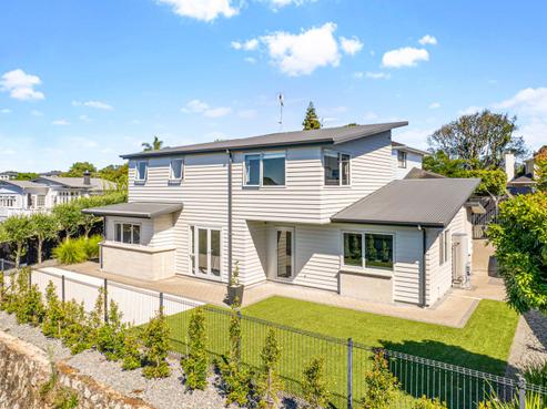 20 Rowan Road, Epsom