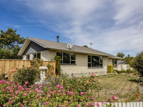 1A Church Street, Amberley