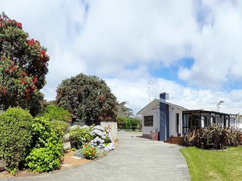 22A The Avenue, Otaki Beach