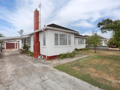 35 Churchill Avenue, Feilding