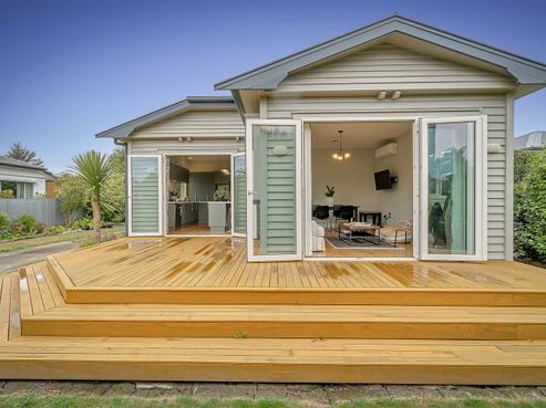 166 Weston Road, Saint Albans