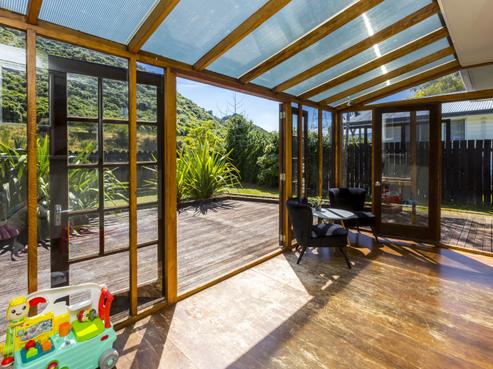23 Indiana Grove, Totara Park