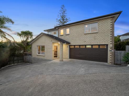 23D Lexington Drive, Botany Downs