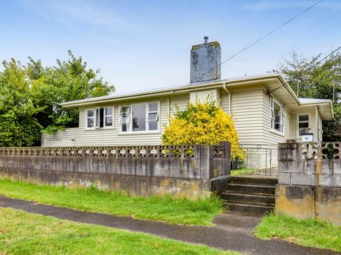 61 Collins Street, Hawera