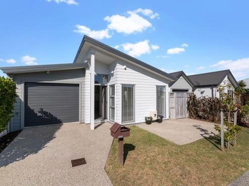 17 Barcliff Terrace, Gulf Harbour
