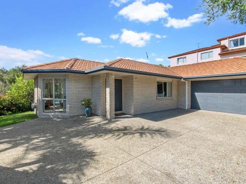 38 Monte Cassino Place, Birkdale