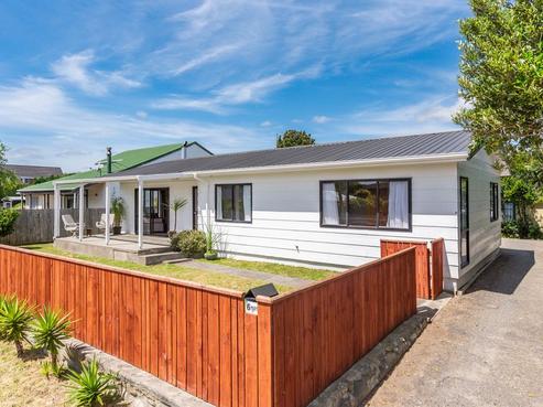 6 Percival Road, Paraparaumu Beach