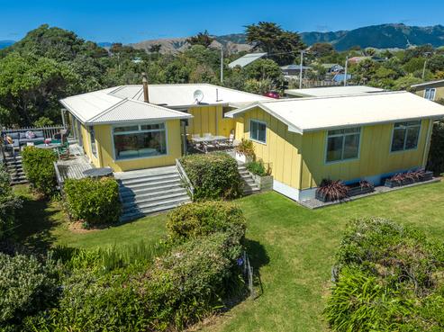 1 Rodney Avenue, Te Horo