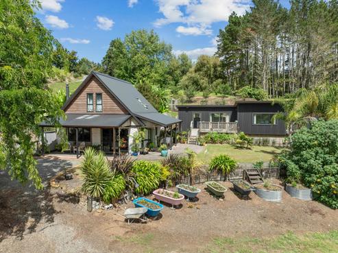 181 Old Parua Bay Road, Parahaki