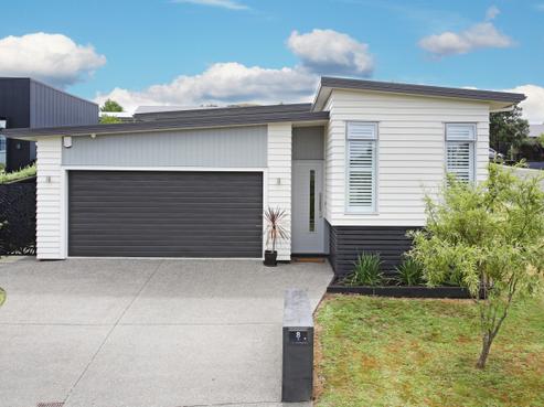8 Stockyard Crescent, Pukekohe
