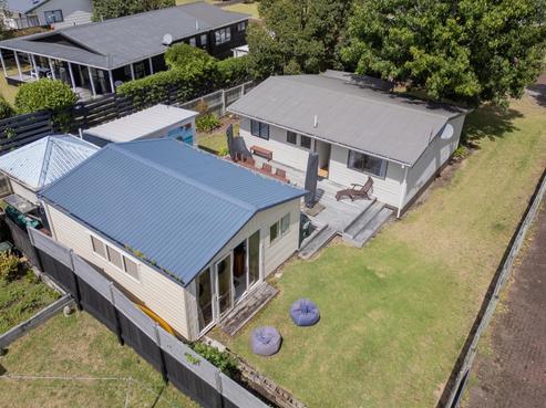 9 Pauanui Beach Road, Pauanui