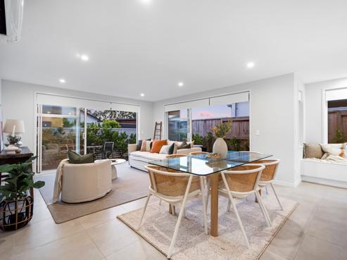 45 Saint Pauls Drive, Brookfield