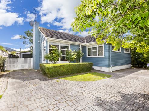 44 Shakespeare Avenue, Trentham