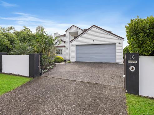 18 Beach Road, Te Atatu Peninsula