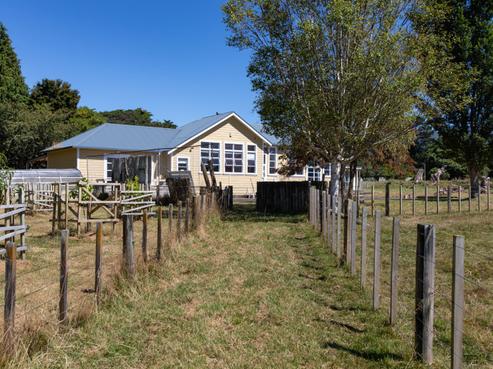 680 Laws Road, Dannevirke