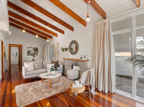 2 Saffron Street, Birkdale