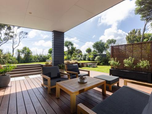 32 Te Ahuahu Road, Piha