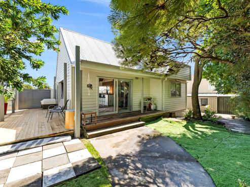 49 Jonathon Street, Brookfield