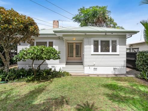 2 Hazelmere Road, Sandringham
